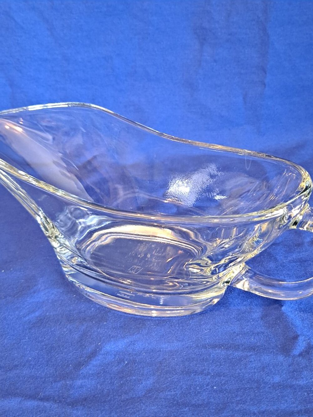 Vintage ANCHOR HOCKING Clear Glass GRAVY BOAT Serving Bowl Dish 10 oz